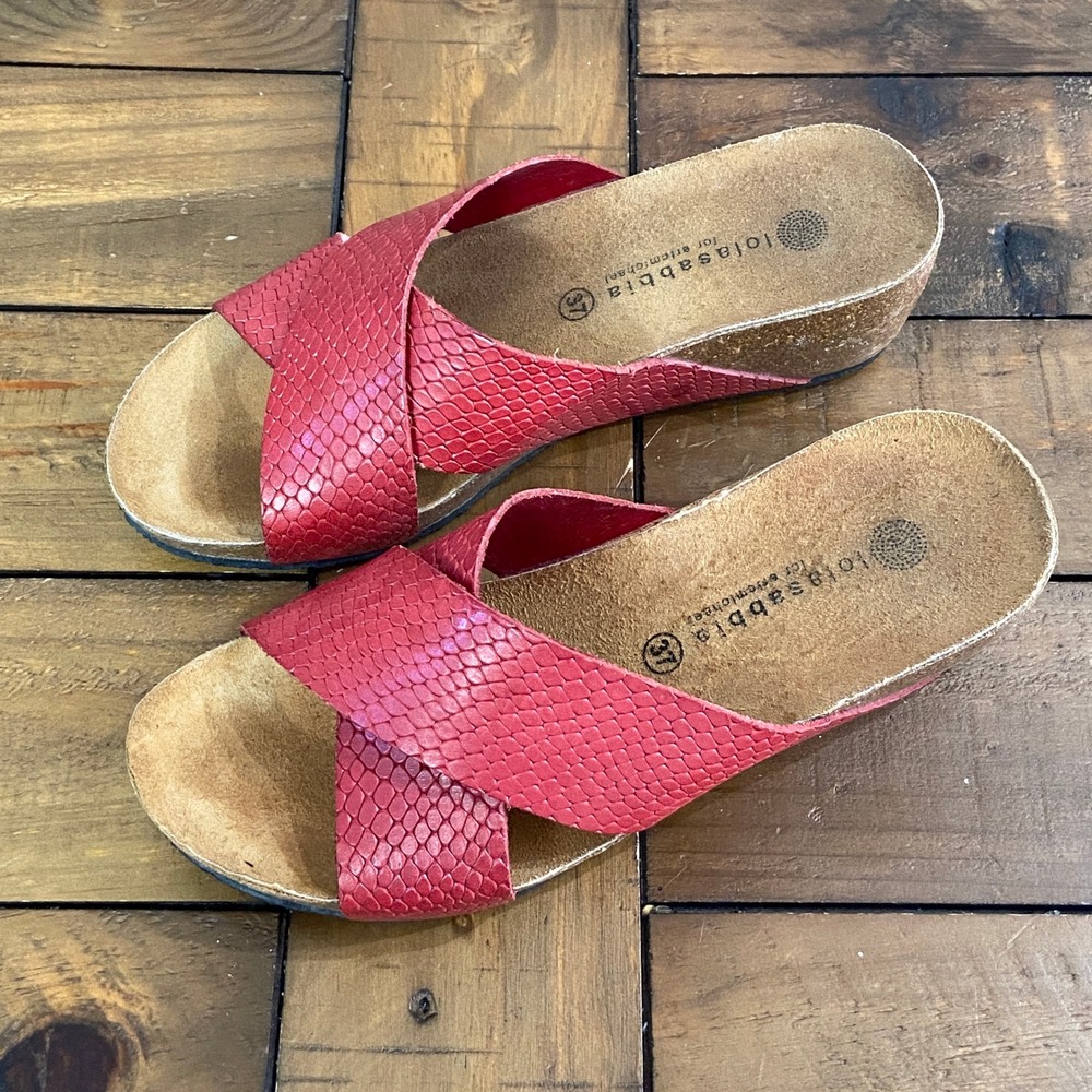 Lola Sabbia for Eric Michael Red Snakeskin Embossed Cork Wedge Sandals Size 37